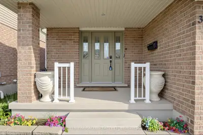 378 Mountain Laurel Crescent, Kitchener, On N2e 4b7