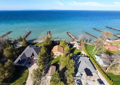 227 Sunset Boulevard, Blue Mountains, On N0h 2p0