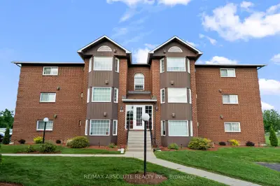 89 Edey Street 3b, Arnprior, On K7s 1b9