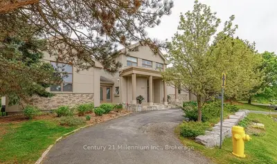 160 Grand Cypress Lane, Blue Mountains, On L9y 0k8