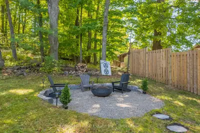 1 Maplecrest Court, Huntsville, On P1h 1g2