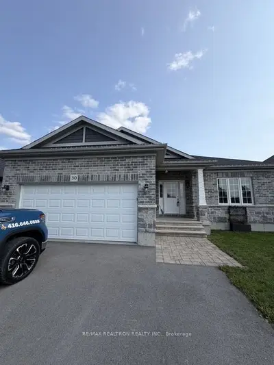 Detached in Belleville