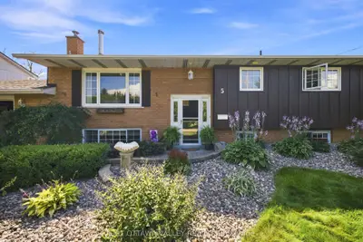 5 Valley Street, Laurentian Valley, On K8a 8r3