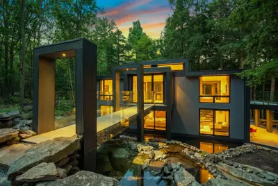 Detached in Algonquin Highlands