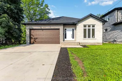 Detached in London South