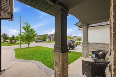 9305 Eagle Ridge Drive, Niagara Falls, On L2h 0g4