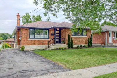 Detached in Guelph