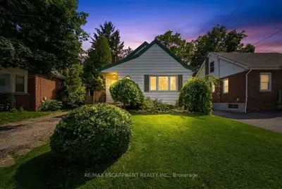 61 Glenmount Avenue, Hamilton, On L8s 2l3