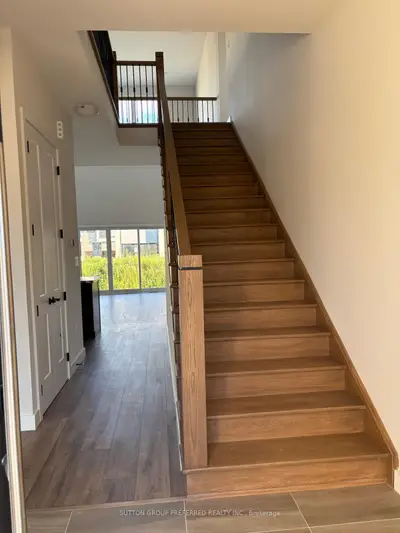 125 Yvonne Crescent N, Blue Mountains, On L9y 5t9