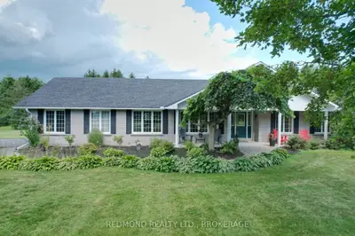 101 Conner Drive, Front Of Leeds & Seeleys Bay, On K7g 2v3
