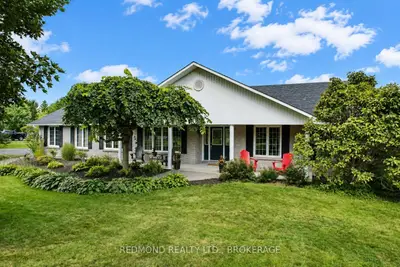 101 Conner Drive, Front Of Leeds & Seeleys Bay, On K7g 2v3
