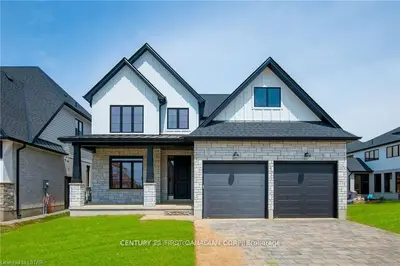 58 Aspen Circle, Thames Centre, On N0m 2p0