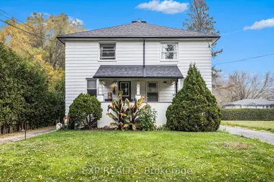 Semi-Detached in Stittsville - Munster - Richmond
