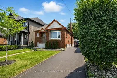 35 Barons Avenue S, Hamilton, On L8k 2y1