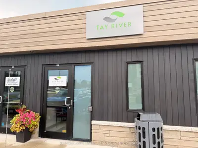9 Eric Devlin Lane Suite 101, Perth, On K7h 0c4