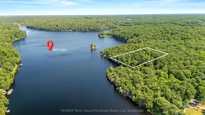 38 Fun Cottage Lane, Mcdougall, On P2a 2w7