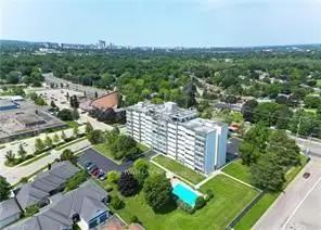 24 Midland Drive 403, Kitchener, On N2a 2a8