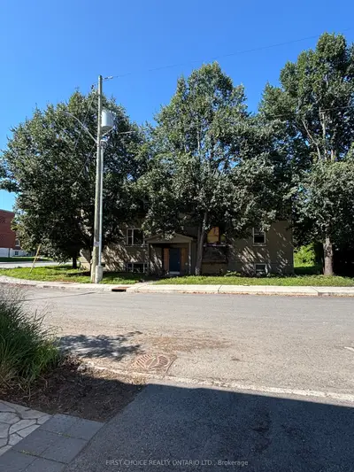 255 St Denis Street, Vanier And Kingsview Park, On K1l 5j6