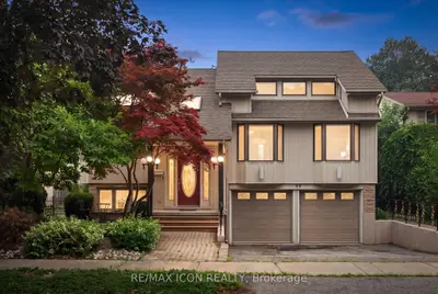 30 Shuh Avenue, Kitchener, On N2a 2x9