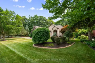 2 Whispering Pine Lane, Tillsonburg, On N4g 5v4