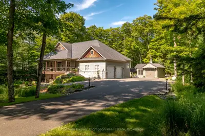 38 ROYAL OAK Crescent, Huntsville, ON P1H 0A8
