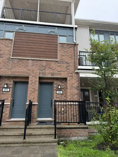Condo Townhouse in Barrhaven