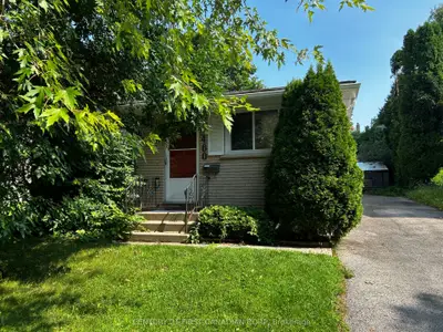 Detached in London North