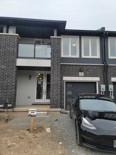 Condo Townhouse in Welland