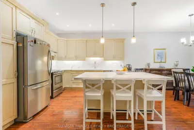 19 E Hillside Drive E 10, Niagara-on-the-lake, On L0s 1j0
