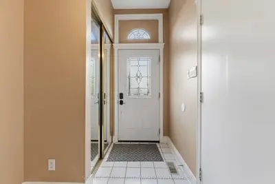 16 CRIMSON Gate, Hunt Club - South Keys and Area, ON K1T 1Z6