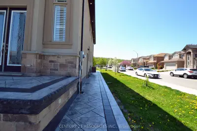 92 Nashville Circle, Hamilton, On L8g 5h2