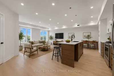 655 Donat Street 9, Vanier And Kingsview Park, On K1k 3l8