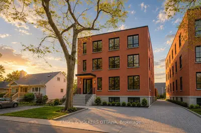 655 Donat Street 9, Vanier And Kingsview Park, On K1k 3l8