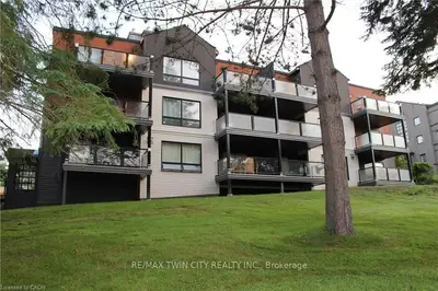 1235 Deerhurst Drive 52-105, Huntsville, On P1h 1e8