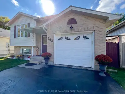 902 Railton Avenue, London East, On N5v 4v9