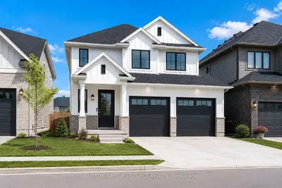 32 Purple Beech Street, Thames Centre, On N0m 2p0
