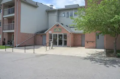 136 Conway Drive 52, London South, On N6e 3n1
