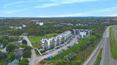 Condo Townhouse in St. Catharines