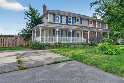 17 London Avenue, Prince Edward County, On K0k 2t0