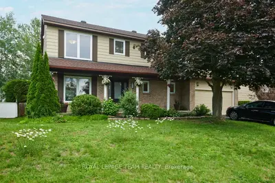 Detached in Stittsville - Munster - Richmond