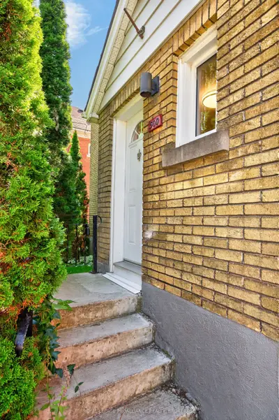 500 Brock Street, Kingston, On K7l 1t7