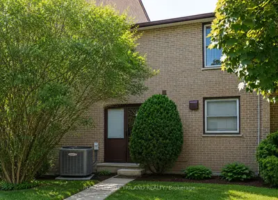 Condo Townhouse in London South