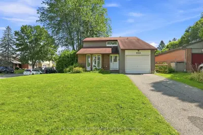 932 Beauclaire Drive, Orleans - Convent Glen And Area, On K1c 2j3