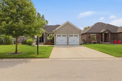 57 Caverhill Crescent, Middlesex Centre, On N0l 1r0