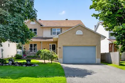 Detached in Stittsville - Munster - Richmond