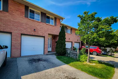 40 Summercrest Drive E 3, Hamilton, On L8k 6m5