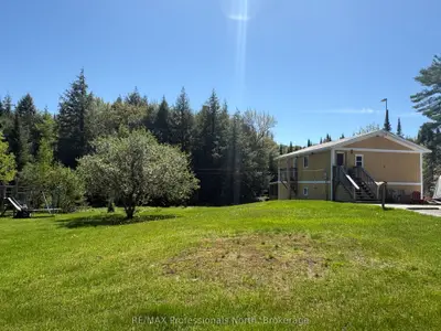 2315 Aspdin Road, Huntsville, On P0b 1m0