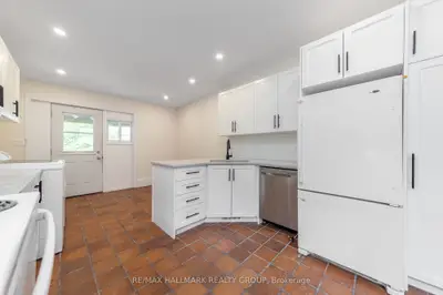127 Henderson Avenue Unit A, Lower Town - Sandy Hill, On K1n 7p5