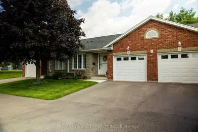 5 Yin Street 6, Norfolk, On N0e 1y0