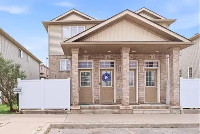 Condo Townhouse in Kitchener